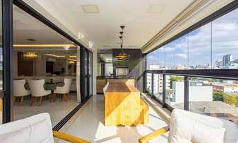 Imagem 6: Apartamento mobiliado no WIZZ Iguaçu com área privativa de 181m² com 3 suítes e