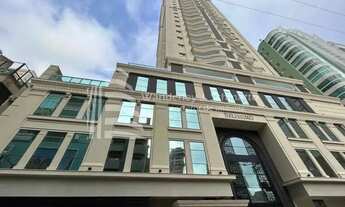 Imagem 2: 4 SUÍTES NA QUADRA MAR EM MEIA PRAIA