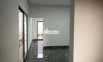 Imagem 3: Casa no condomínio Terras Alpha disponível para venda em Uberlândia - MG