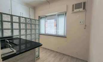 Imagem 4: Kitnet/Conjugado : / Residencial / Glória