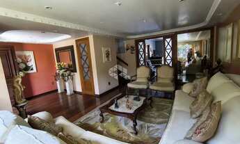 Imagem 3: Casa com 3 dormitórios e piscina, bairro Ipanema em Porto Alegre