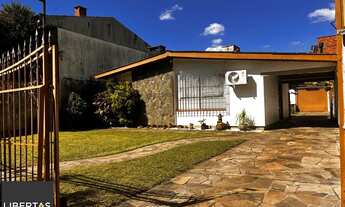 Imagem: Casa térrea, com 2 dormitórios, 3 vagas