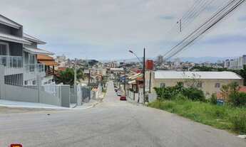 Imagem 7: Casa de 02 quartos próximo ao supermercado Bistek