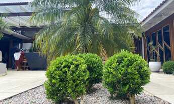 Imagem 4: Casa com piscina nos Ingleses