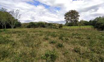 Imagem 6: Sítio em Piracema com casa e muita água