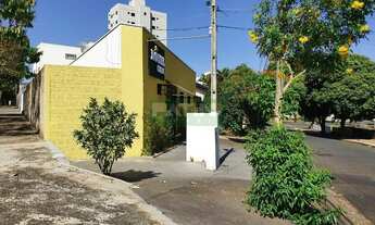 Imagem 3: Casa 3 dormitórios 2 banheiros + 2 salões comerciais Pq Estoril próximo Plaza Shopping