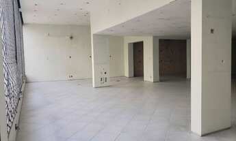 Imagem 3: Ponto comercial na Av. Paulo VI medindo 480 metros quadrados em Pituba