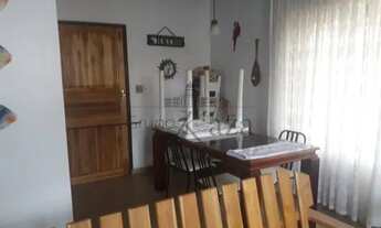 Imagem 2: Casa para venda possui 220 metros quadrados com 6 quartos em Martim de Sá - Caraguatatuba