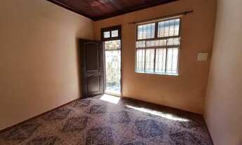 Imagem 2: Casa padrão de dois quartos, na 9 de Janeiro