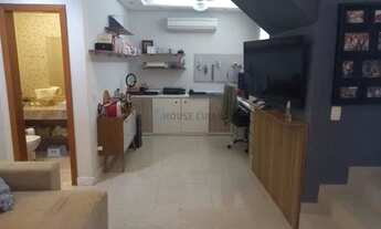 Imagem: Sobrado em condomínio fechado próximo