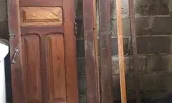 Imagem: Porta De Banheiro