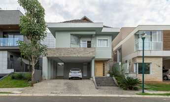 Imagem: Sobrado para venda tem 250 metros quadrados