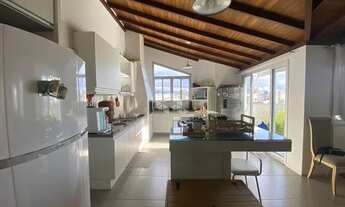 Imagem: Cobertura no bairro Capoeiras, em Florianópolis