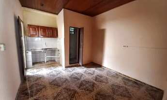 Imagem 5: Casa padrão de dois quartos, na 9 de Janeiro