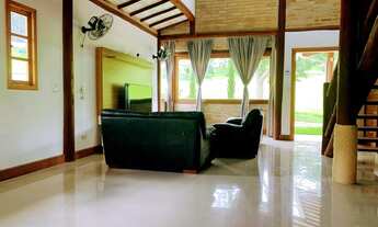 Imagem 3: Casa de condomínio para venda tem 500 metros quadrados com 6 quartos