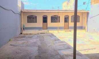 Imagem 2: QNA 14 - Casa com 3 quartos, sendo 1 suíte, cozinha com armários + Casa na lateral com 1 q