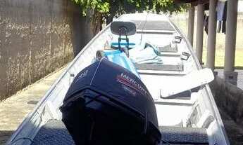 Imagem: Casa em Aruana com canoa e motor 40hp