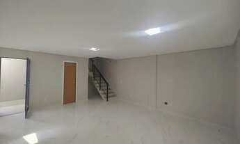 Imagem 4: Casa para aluguel possui 102 metros quadrados com 3 quartos