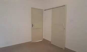 Imagem 7: Casa para aluguel com 2 quartos e garagem em Centro - Nova Iguaçu - RJ