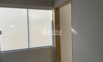 Imagem 7: Casa à venda, 2 quartos, 1 suíte, 2 vagas, Jardim Canaã - Uberlândia/MG