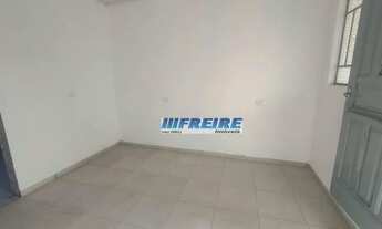 Imagem 2: Casa com 1 dormitório para alugar, 50 m² por R$ 1.280,00/mês - Nova Gerti - São Caetano do