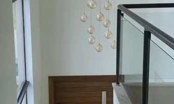 Imagem 4: Casa de condomínio sobrado para venda tem 308 metros quadrados com 4 quartos