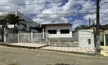 Imagem 4: Casa de 4 Quartos no Bosque Tarumã