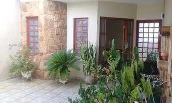 Imagem: Casa para aluguel, 2 quartos, 1 suíte