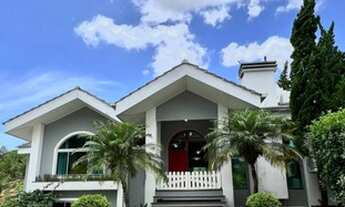 Imagem 2: Casa de condomínio para aluguel possui 280 m2 com 5 quartos