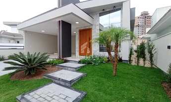 Imagem: Casa com 3 dormitórios, 1 suíte no bairro