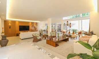 Imagem 2: Ampla casa situada no melhor do alto da boa vista , 04 suites, espaço gourmet , 4 vagas