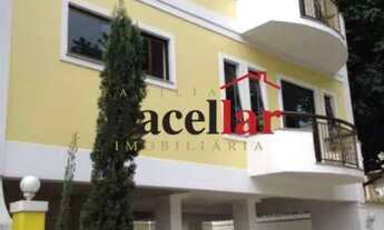 Imagem: Casa em Condomínio Triplex / Residencial