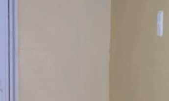 Imagem 6: Duas pequenas lojas para comércio ou representações situadas no Santo Agostinho, Matatu