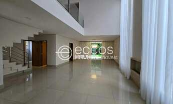 Imagem: Casa em condomínio para aluguel, 4 quartos