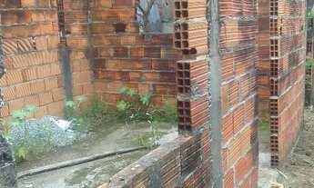 Imagem 5: Vendo casa semi acabada de fundos