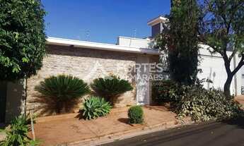 Imagem 2: Casa com 3 Quartos no Bairro City Ribeirão com 307 m² de área construída!