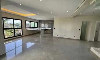 Imagem: Sobrado para venda tem 241 metros quadrados