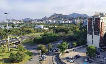 Imagem: Centro - Charles de Gaulle - Ampla Sala