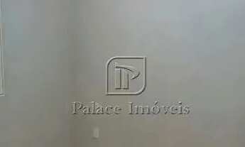 Imagem 7: Casa para venda em JARDIM INTERLAGOS de 18937.00m² com 2 Quartos e 2 Garagens