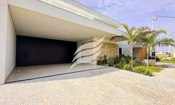 Imagem 3: Fantástica casa 03 suítes com piscina no Condomínio Quinta do Ipê em Araçatuba