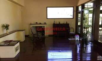 Imagem 6: Casa em rua segura, tranquila e arborizada. Guarita com cancela manual e sempre um seguran