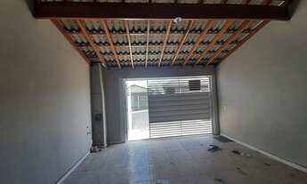 Imagem 3: Linda casa com 2 quartos, sendo uma suíte, banheiro social. sala, cozinha, área de serviço