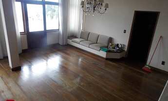 Imagem 4: Casa de 4 quartos no Centro, financiável