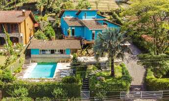 Imagem: Casa de alto padrão no Comary na gleba