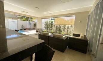 Imagem 4: Casa para aluguel e venda com 384 metros quadrados com 4 suítes, espaço gourmet