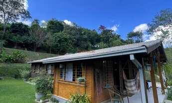 Imagem 2: Casa com 3 quartos sendo 1 suíte, 1.350 m² de terreno em Albuquerque - Teresópolis/RJ