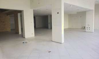 Imagem 4: Ponto comercial na Av. Paulo VI medindo 480 metros quadrados em Pituba