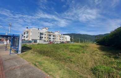 Imagem 2: Amplo Terreno em Loteamento no Ribeirão da Ilha - Florianópolis