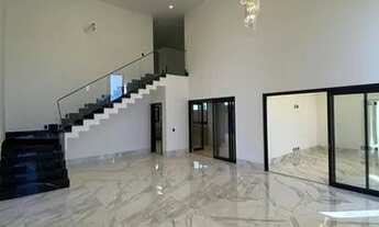 Imagem 4: Sobrado de 577 m² a venda no Portal do Sol Green, sendo 4 suítes plenas