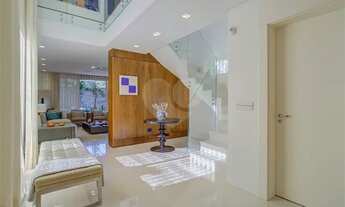 Imagem 4: Escola Waldorf, parque do Cordeiro